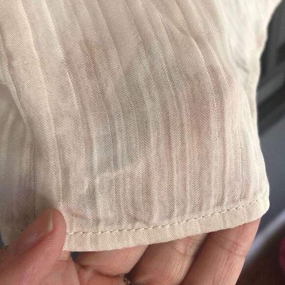 NWT Express Blush long sleeve, classic blouse, semi sheer XS - Picture 5 of 6